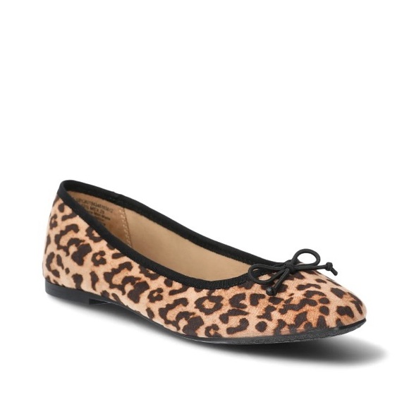 Time and Tru Leopard Print Flats with Black Trim - Picture 1 of 6